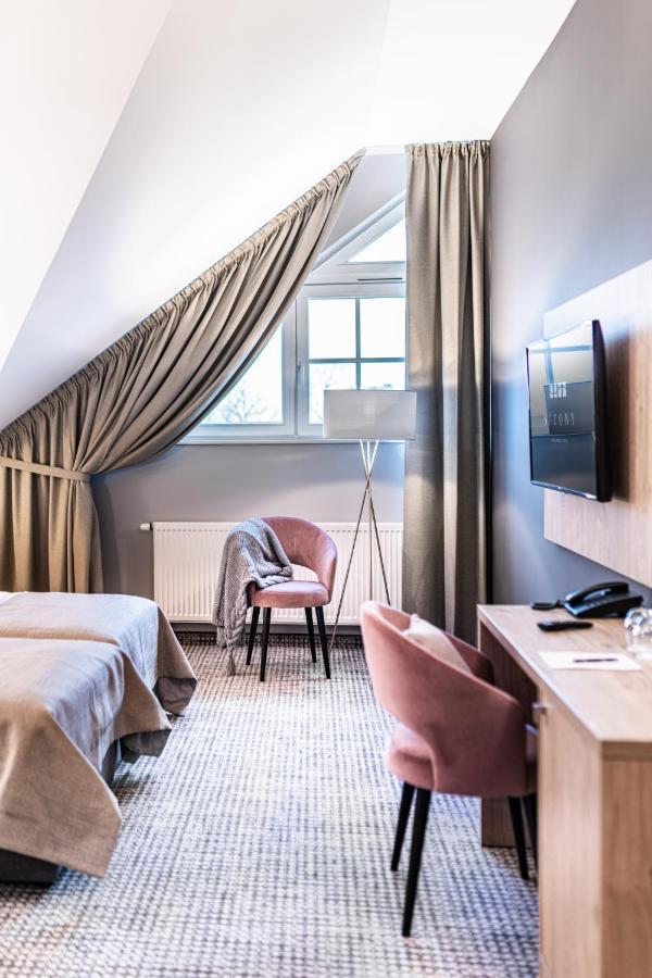 Sezony. Restauracja I Hotel Kostrzyn Eksteriør bilde