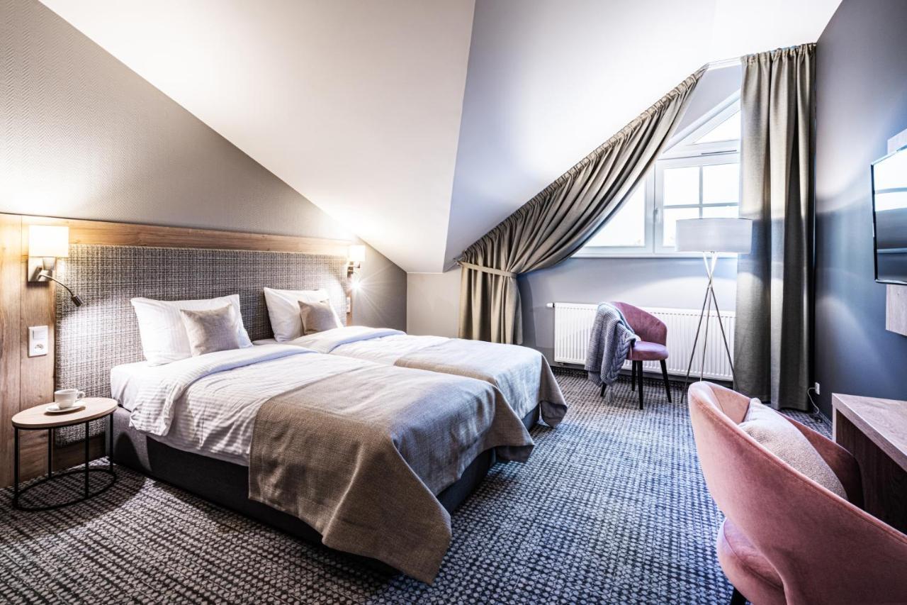 Sezony. Restauracja I Hotel Kostrzyn Eksteriør bilde
