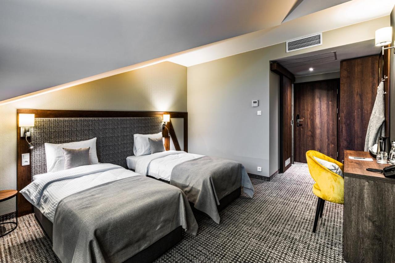 Sezony. Restauracja I Hotel Kostrzyn Eksteriør bilde