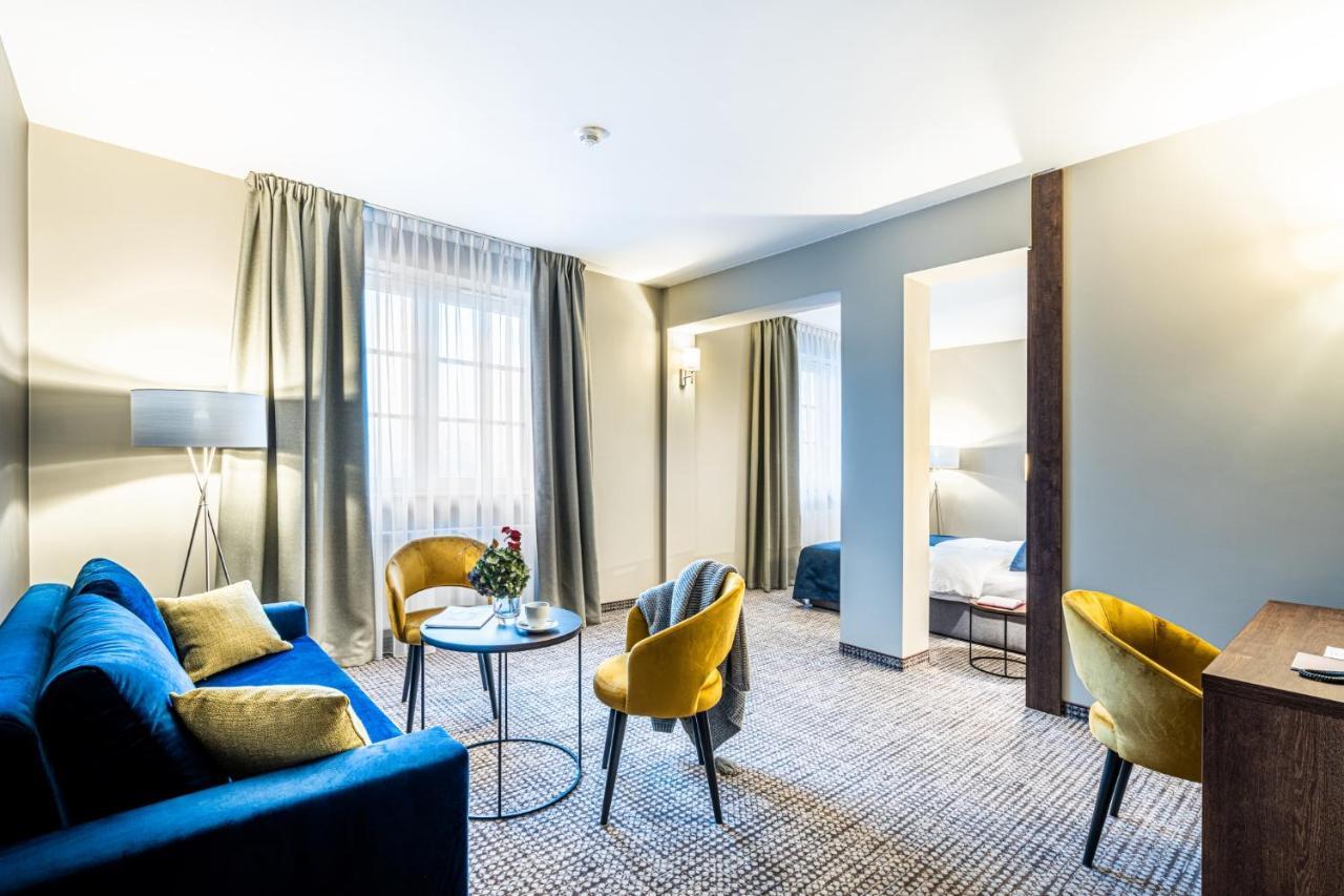 Sezony. Restauracja I Hotel Kostrzyn Eksteriør bilde