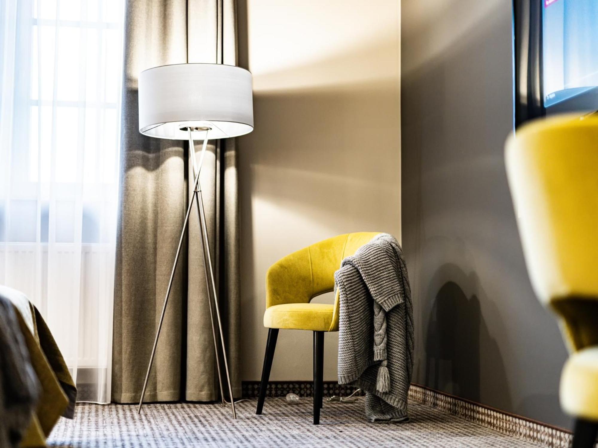 Sezony. Restauracja I Hotel Kostrzyn Eksteriør bilde